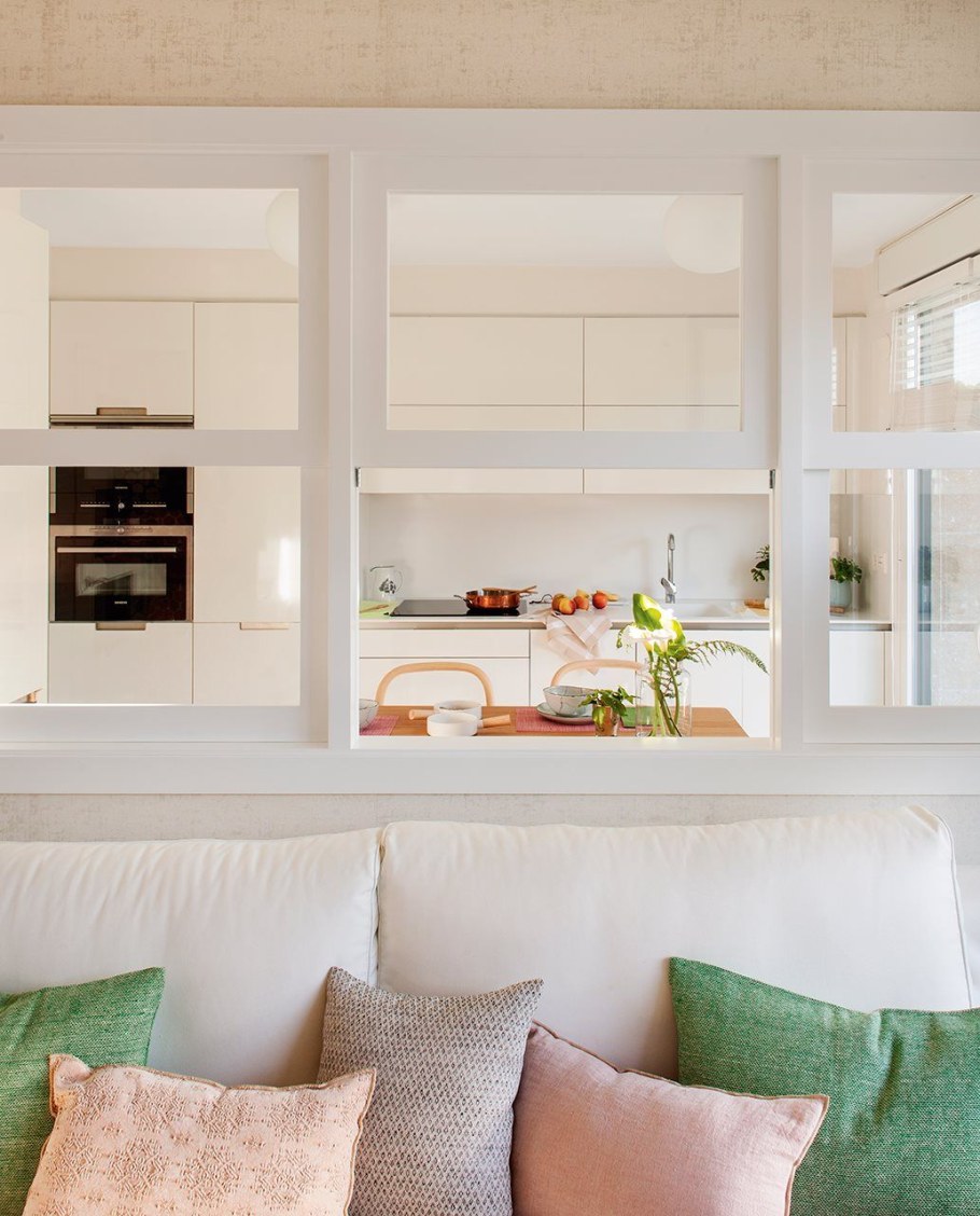 Межкомнатное окно в спальную