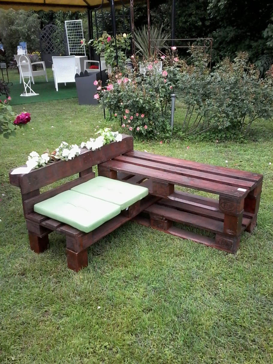 Садовая мебель из европоддонов