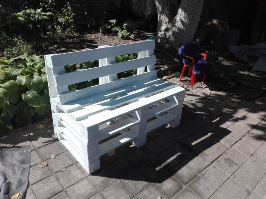 Лавка из поддонов