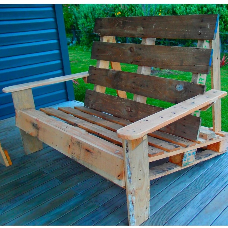 Лавка из поддонов