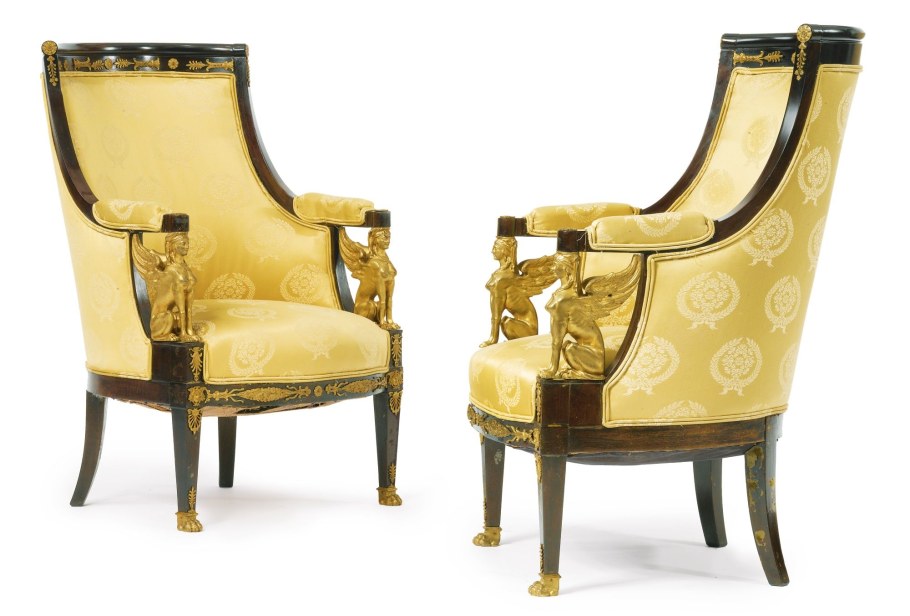 Кресло в спальню в стиле Ампир