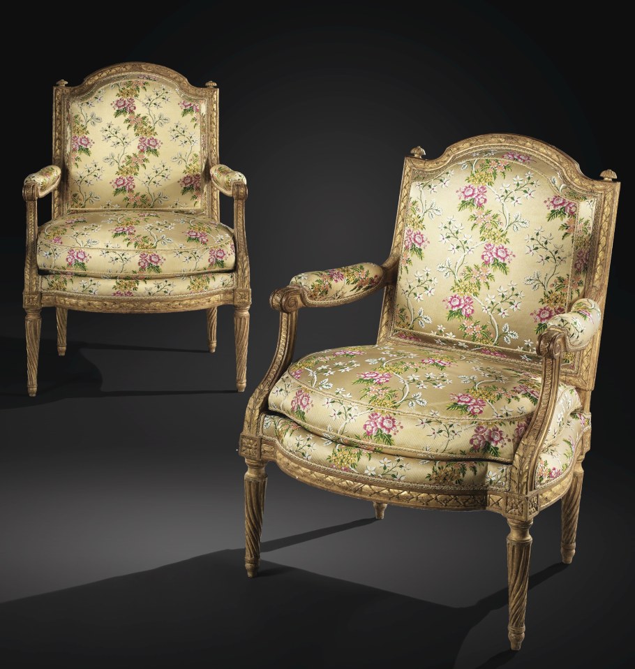 Кресло в стиле Ампир