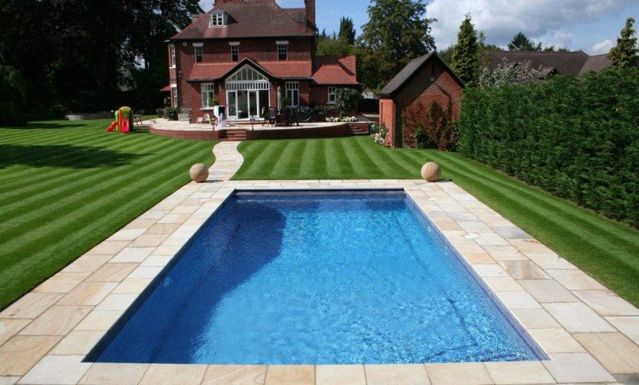 Бассейн на участке