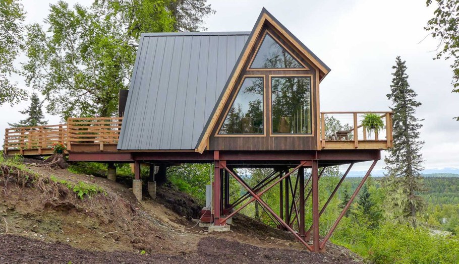 Веранда с видом на лес