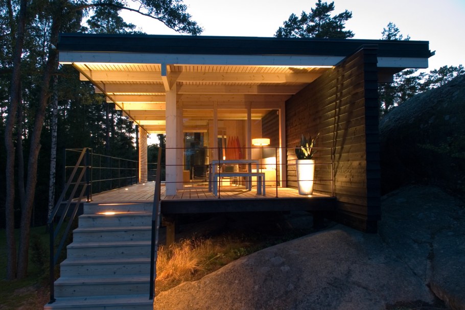 Домик с террасой на крыше