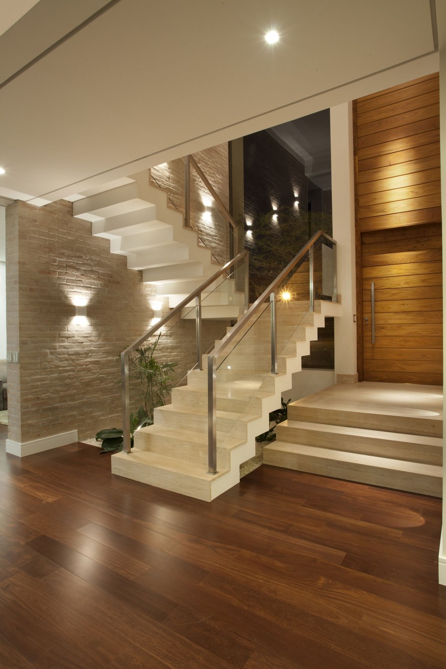 Архитектурная и Ландшафтная подсветка