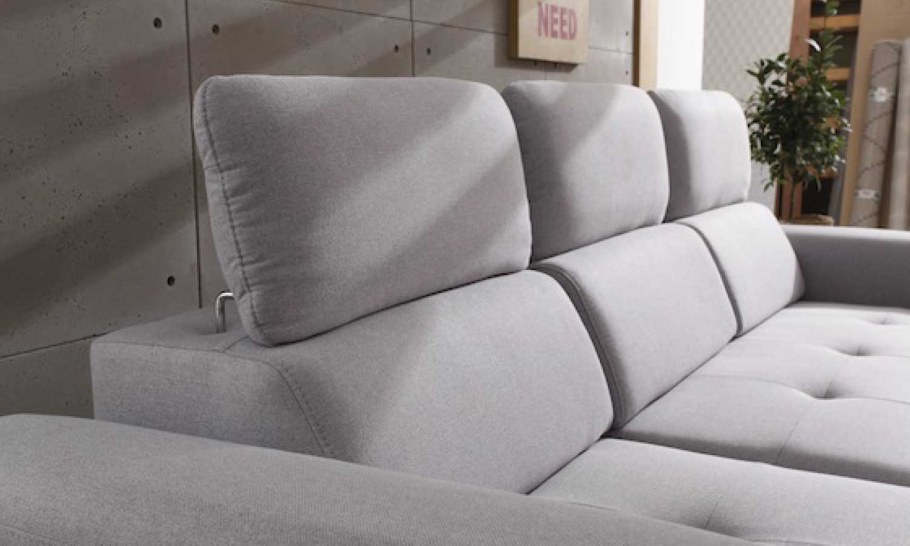 Диван с подголовником