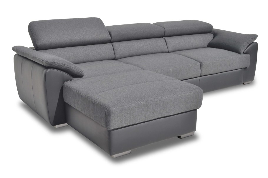 Диван с подголовниками регулирующимися