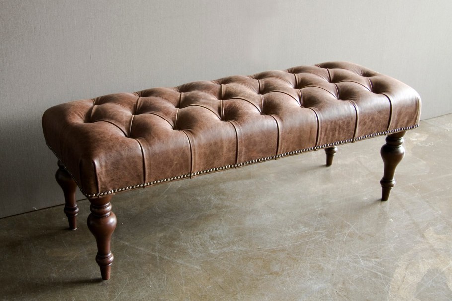 Банкетка в классическом стиле