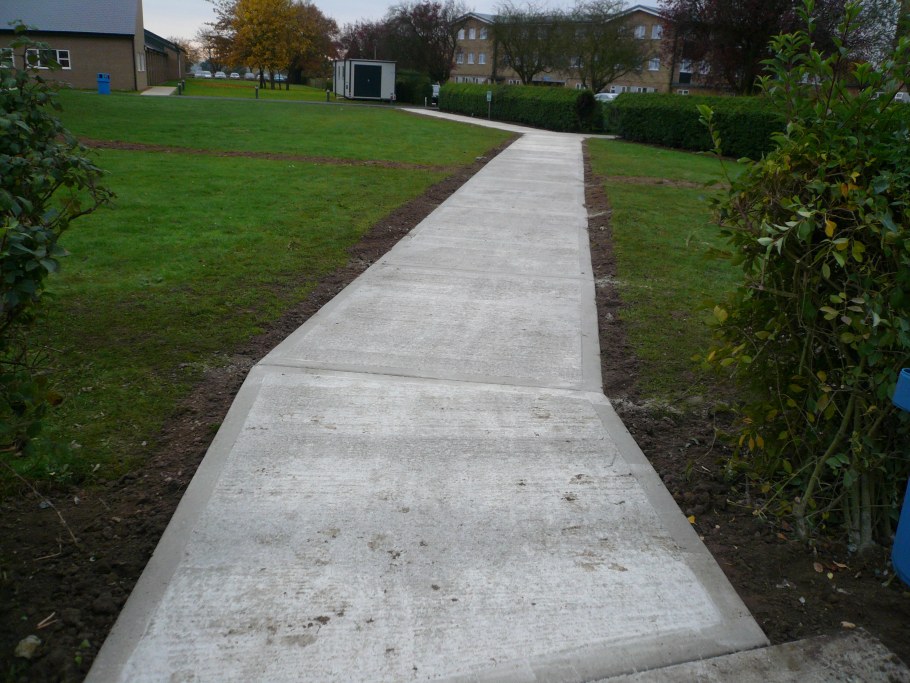Бетонные дорожки