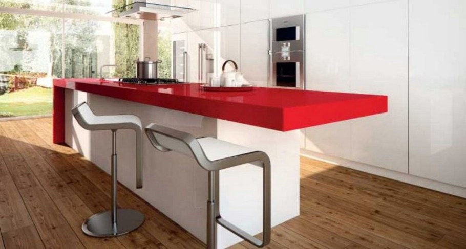 Глянцевая плитка на кухне