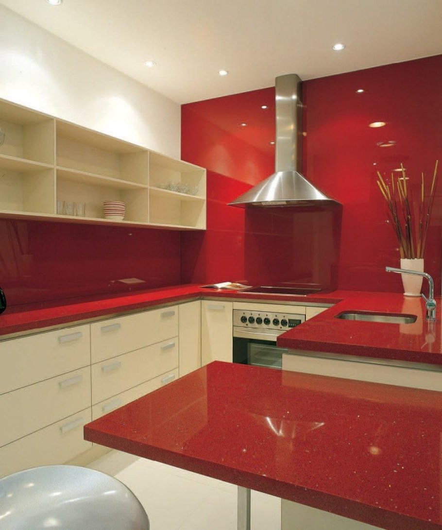 Красная столешница для кухни