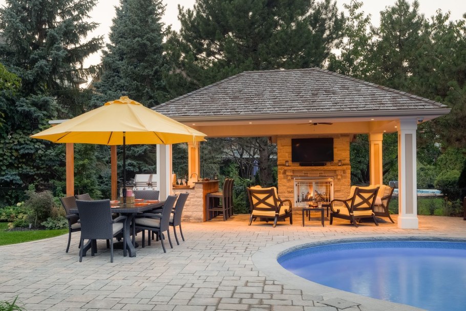 Пергола патио с мангалом