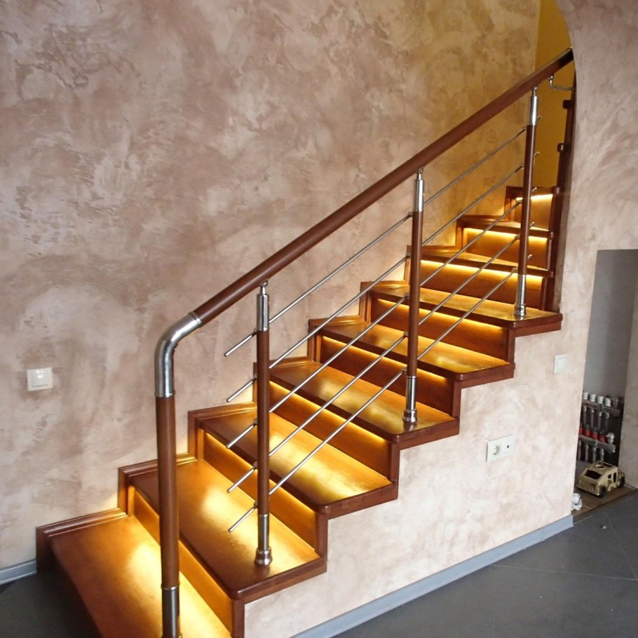 Комбинированные ограждения из нержавейки и дерева