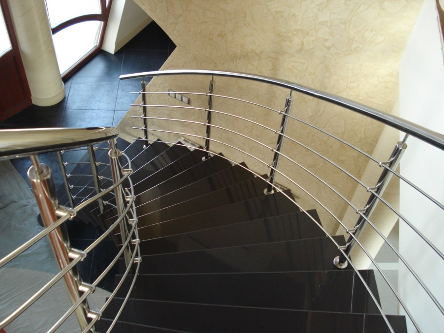 Перила для лестницы из нержавейки