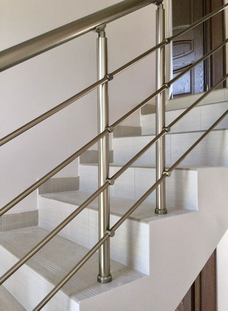 Лестничные ограждения из нержавейки