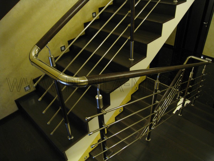 Комбинированные лестничные ограждения