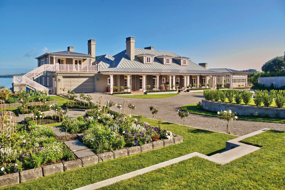 Поместье (the Manor), штат Калифорния