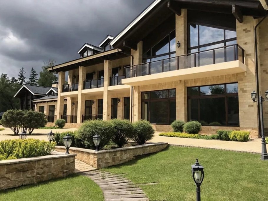 Рублёвское шоссе особняки