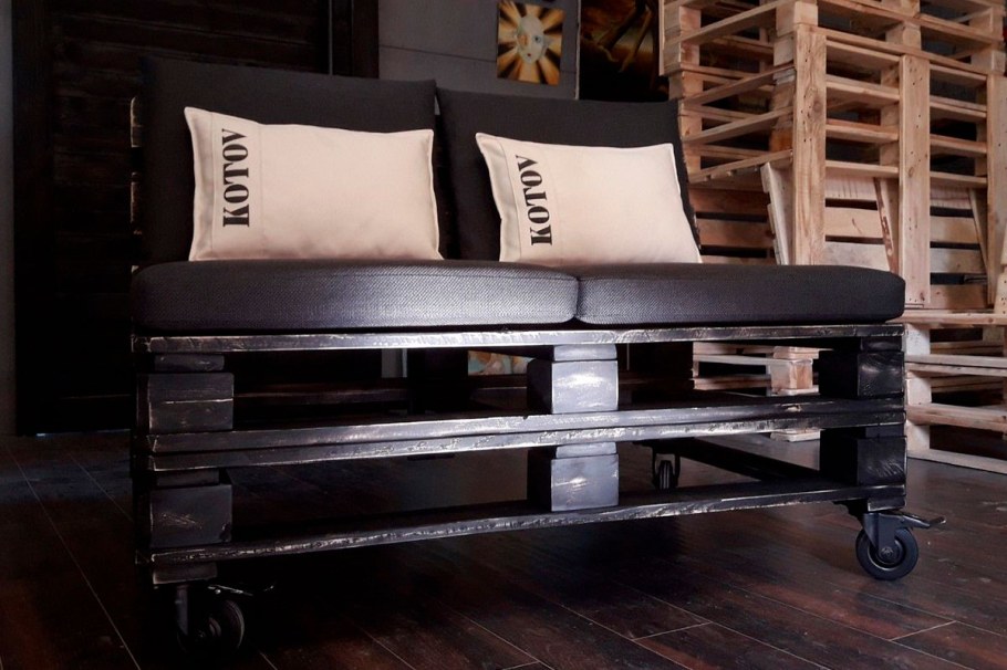 Диван кровать из поддонов