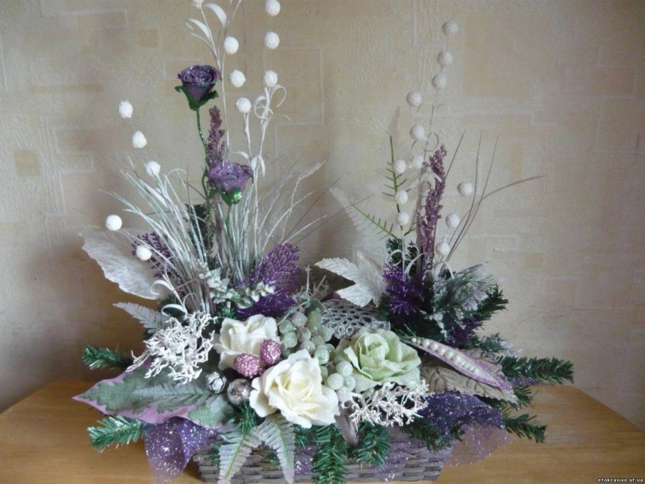 Композиции из сухих и искусственных цветов