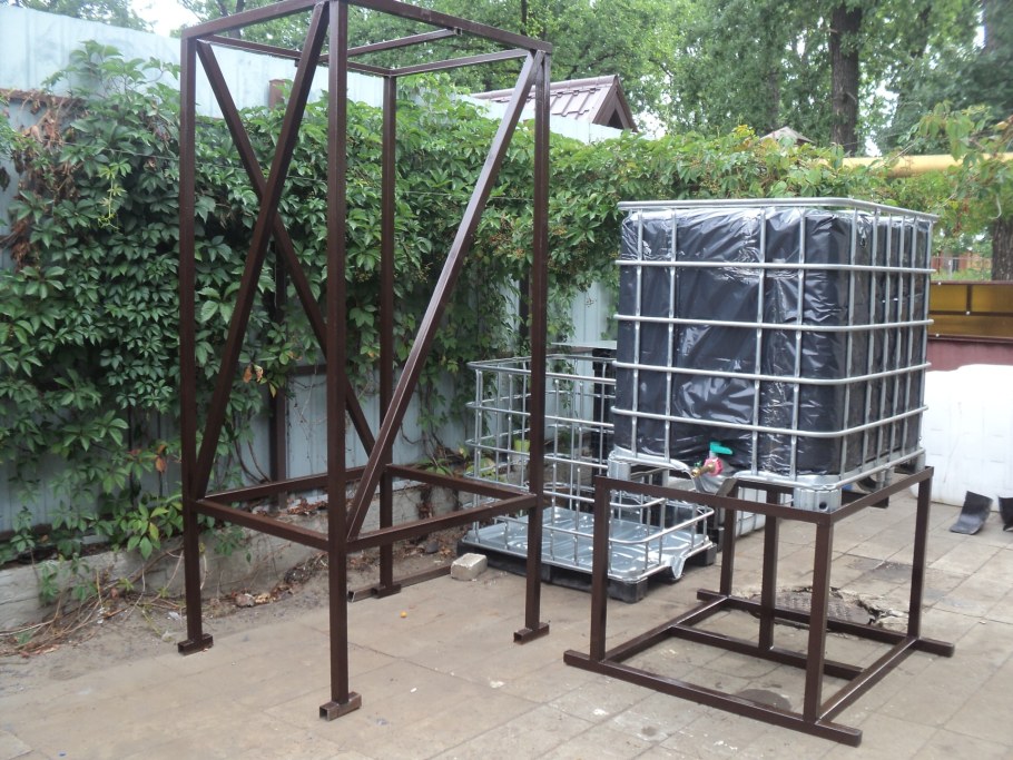 Система сбора дождевой воды в еврокубы