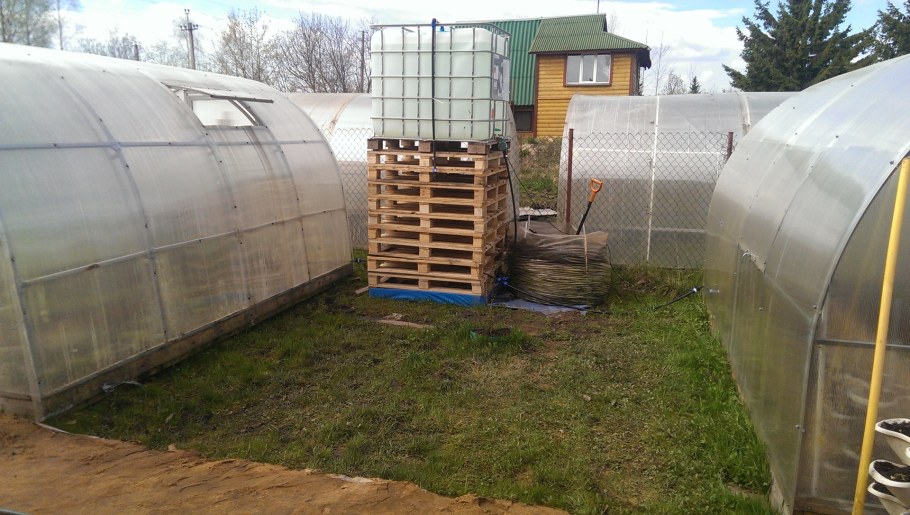 Еврокуб для воды на дачу