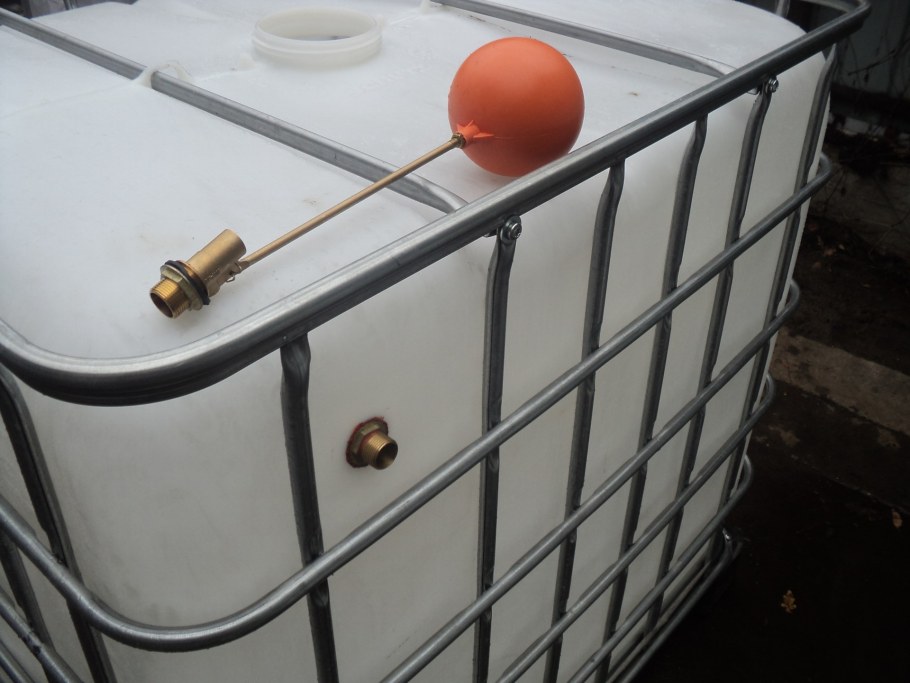 Емкости в теплицу для полива