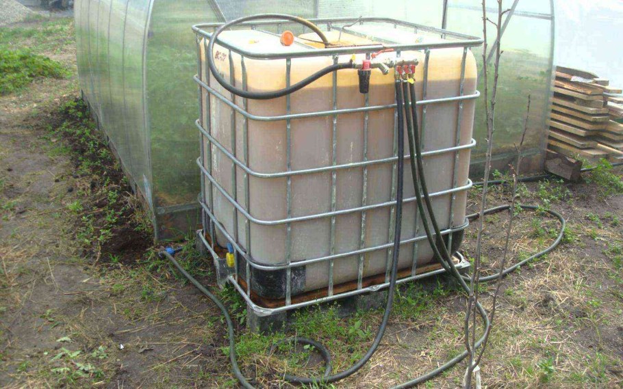 Фундамент под еврокуб для воды