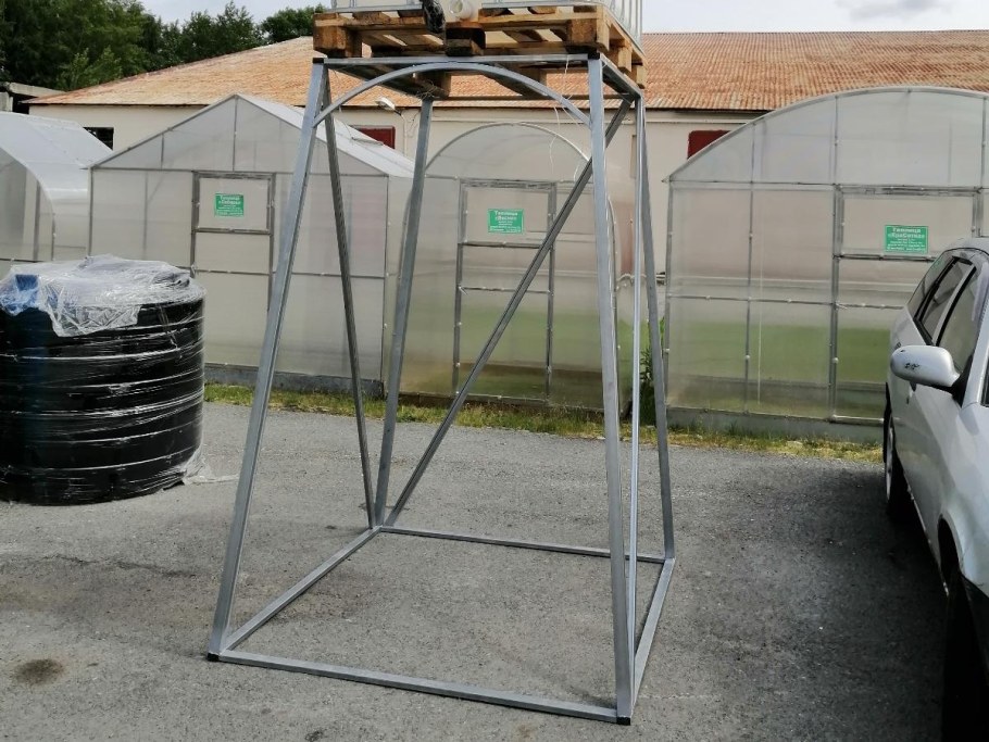 Емкость для полива на даче