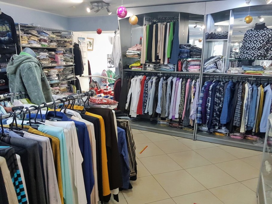 Магазин одежды на Земский Феодосия