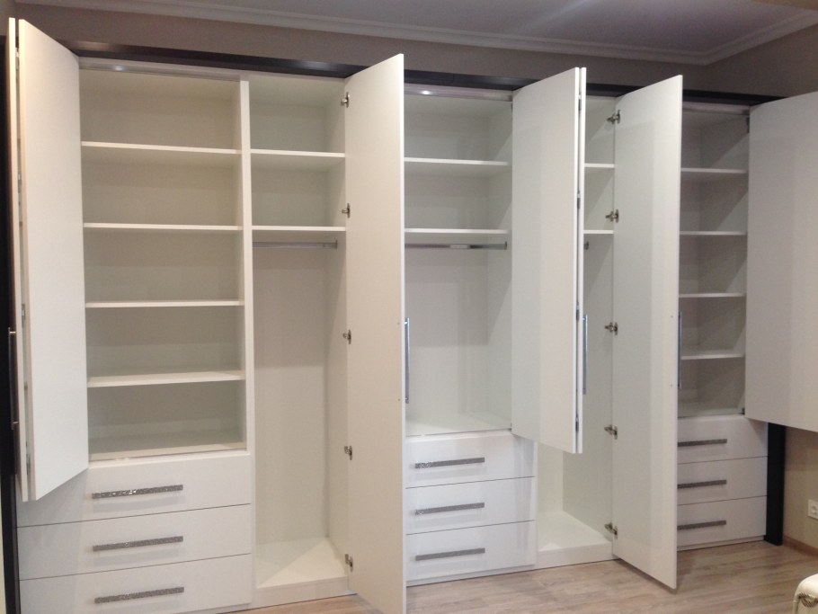 Фирменный магазин Феодосия