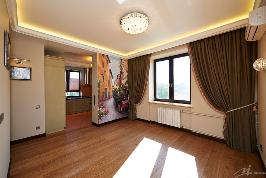 Серая стена с плинтусом