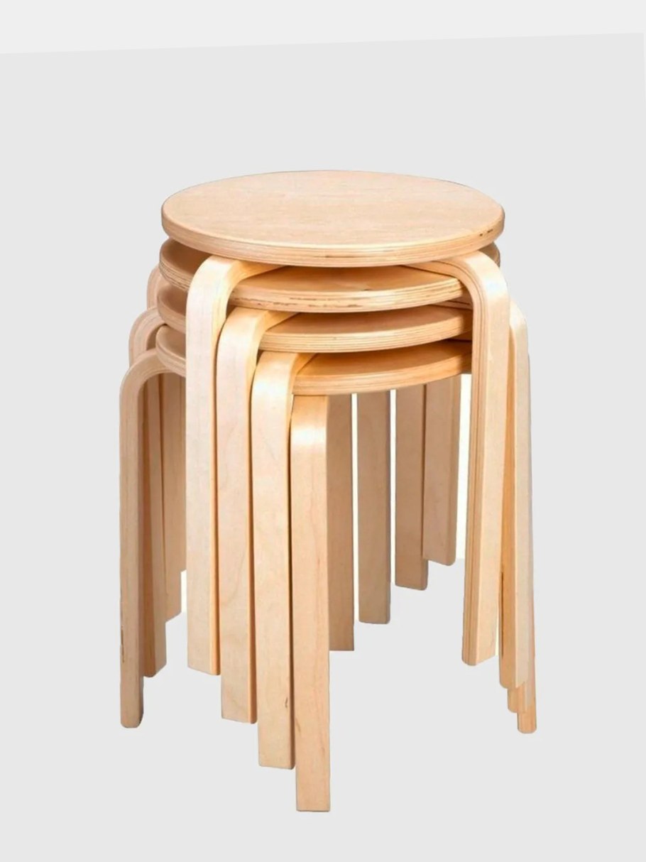 Красивый табурет