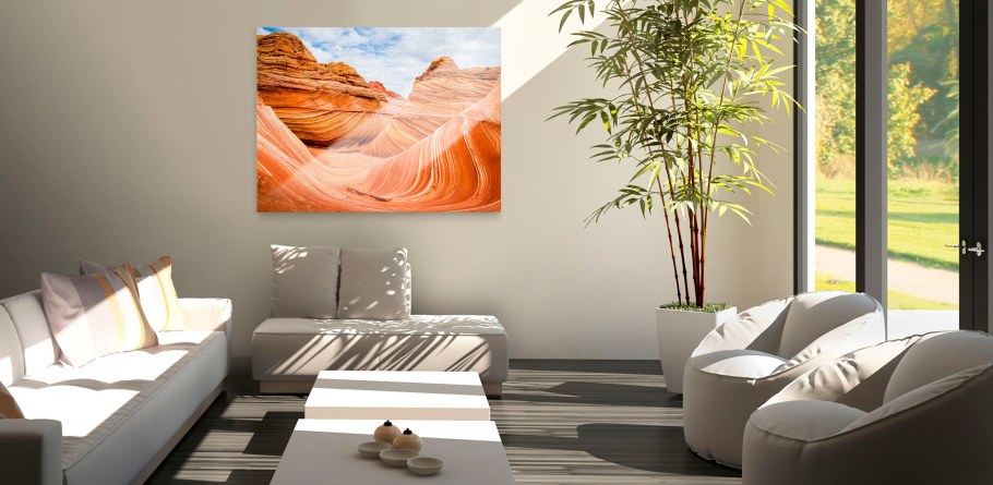 Нарисованное окно на стене