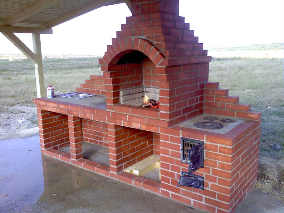 Мангальная зона с тандыром казаном и мангалом