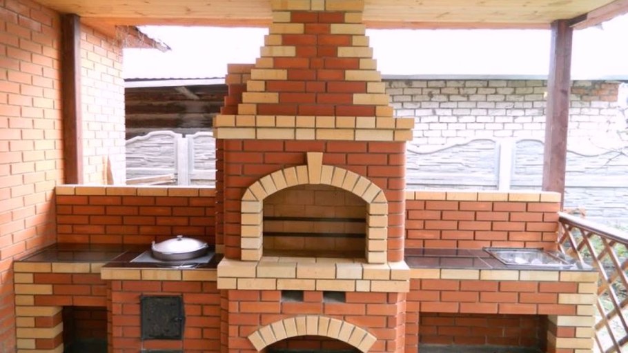 Беседка с барбекю