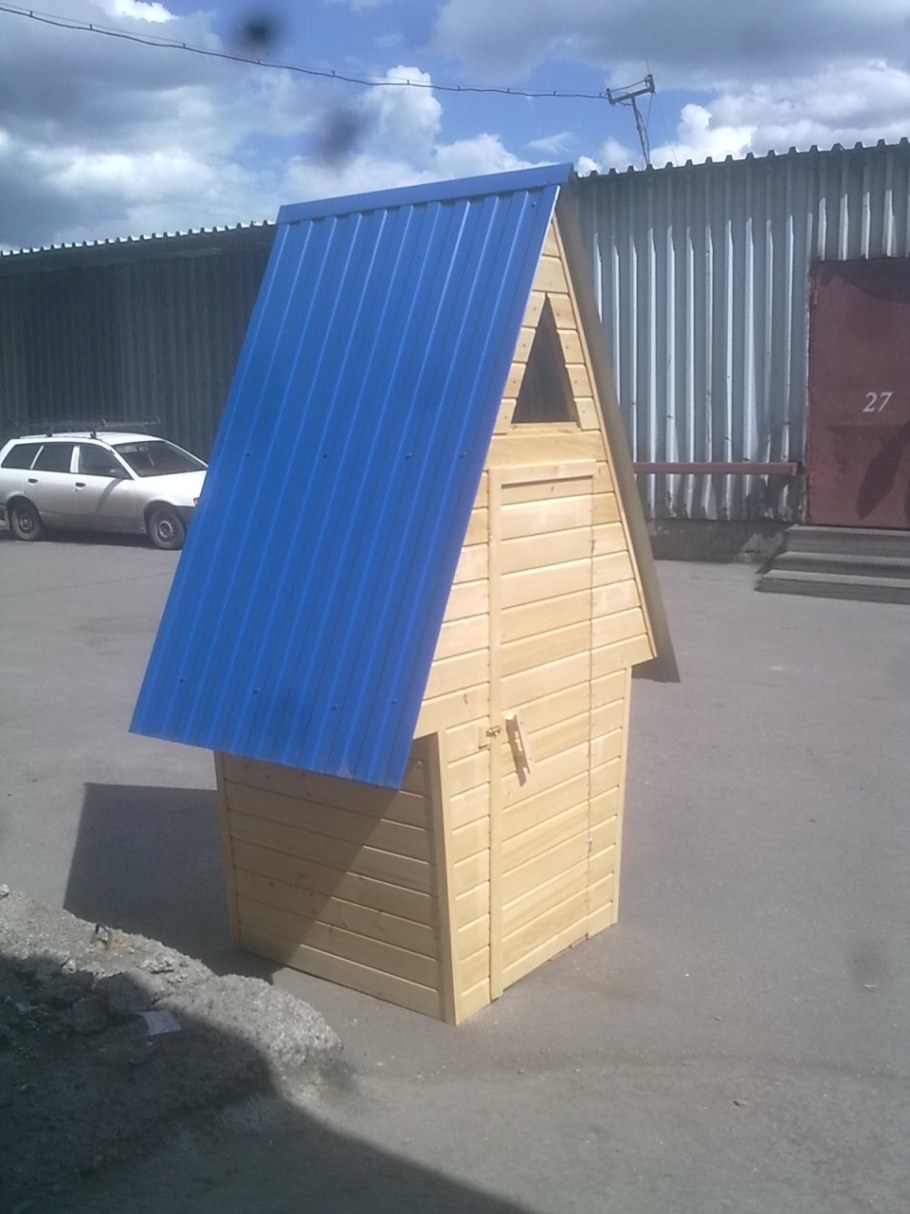Дачный туалет из профнастила