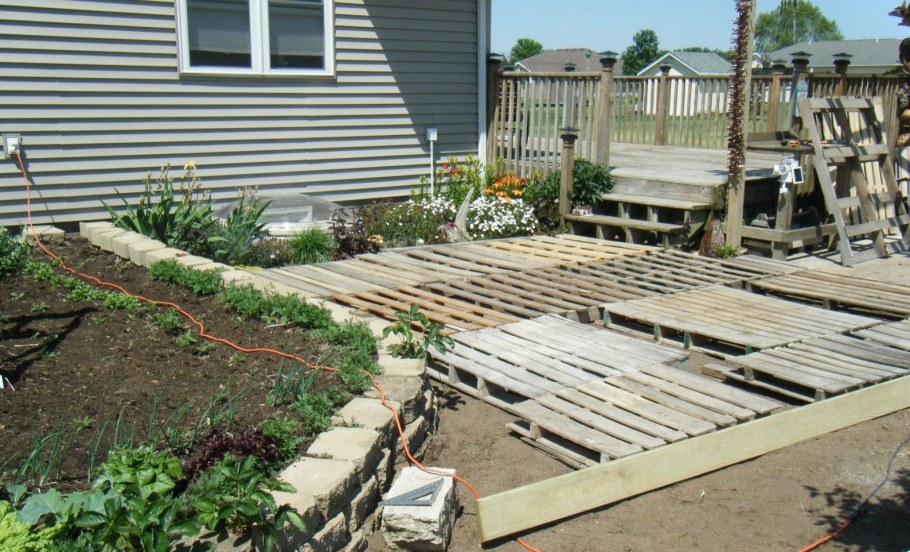 Крыльцо на террасу из поддонов