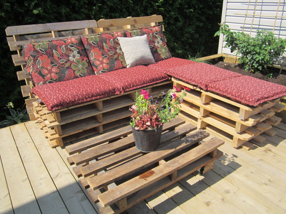 Лаунж зона на даче