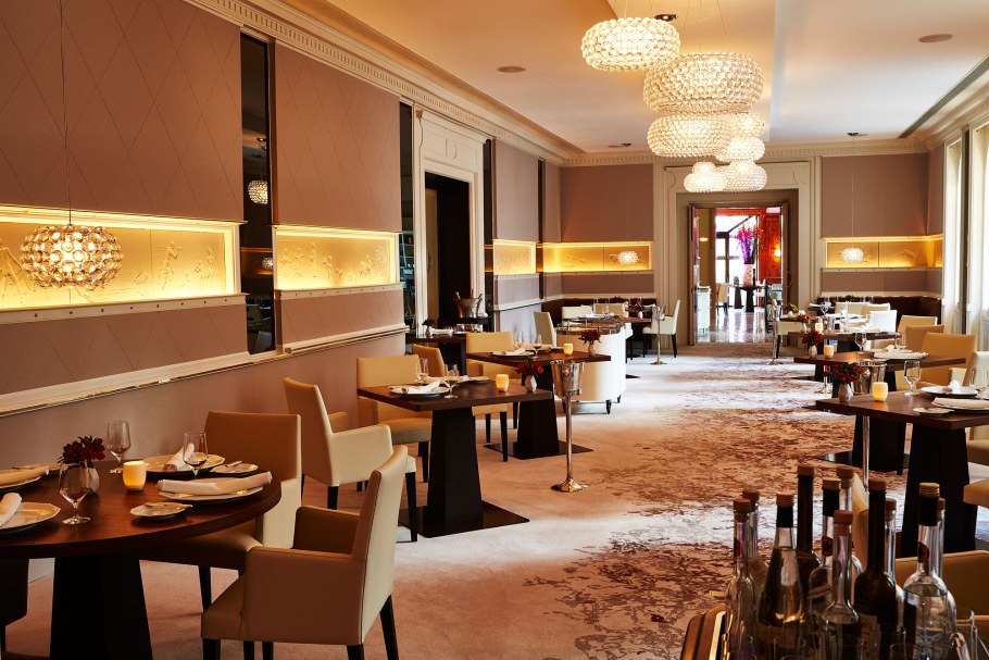 Schwarzreiter Tagesbar ресторан