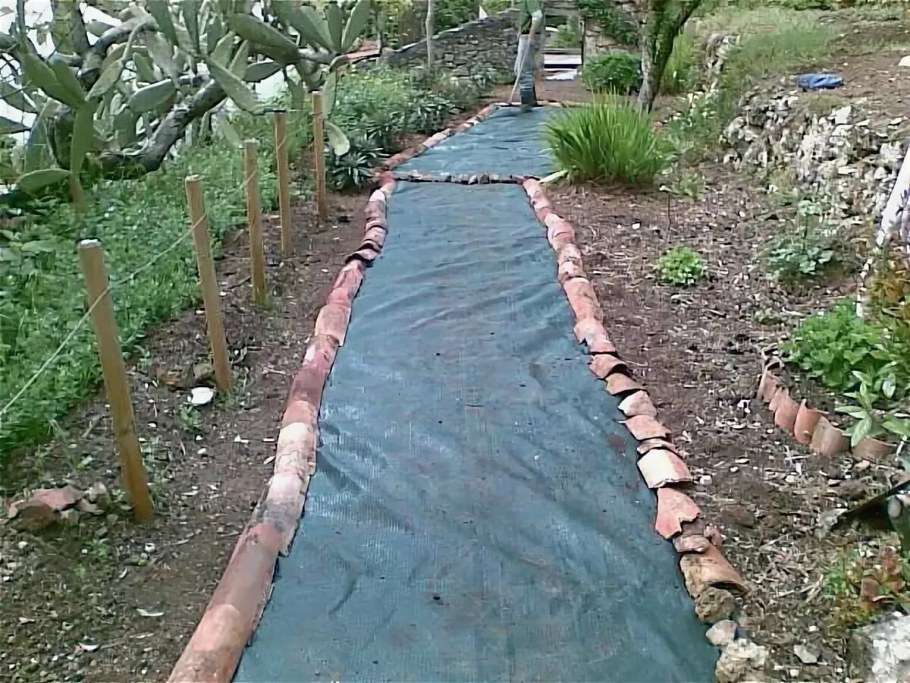 Дорожки на даче из подручных материалов