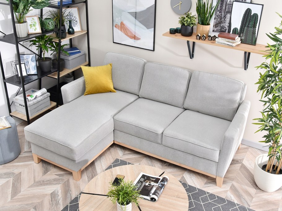 Диван в небольшую комнату