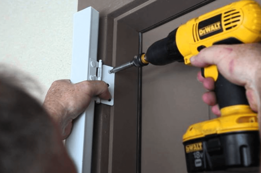 Регулировка скрытых дверных петель Door