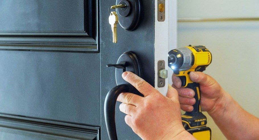 Врезка замка в межкомнатную дверь