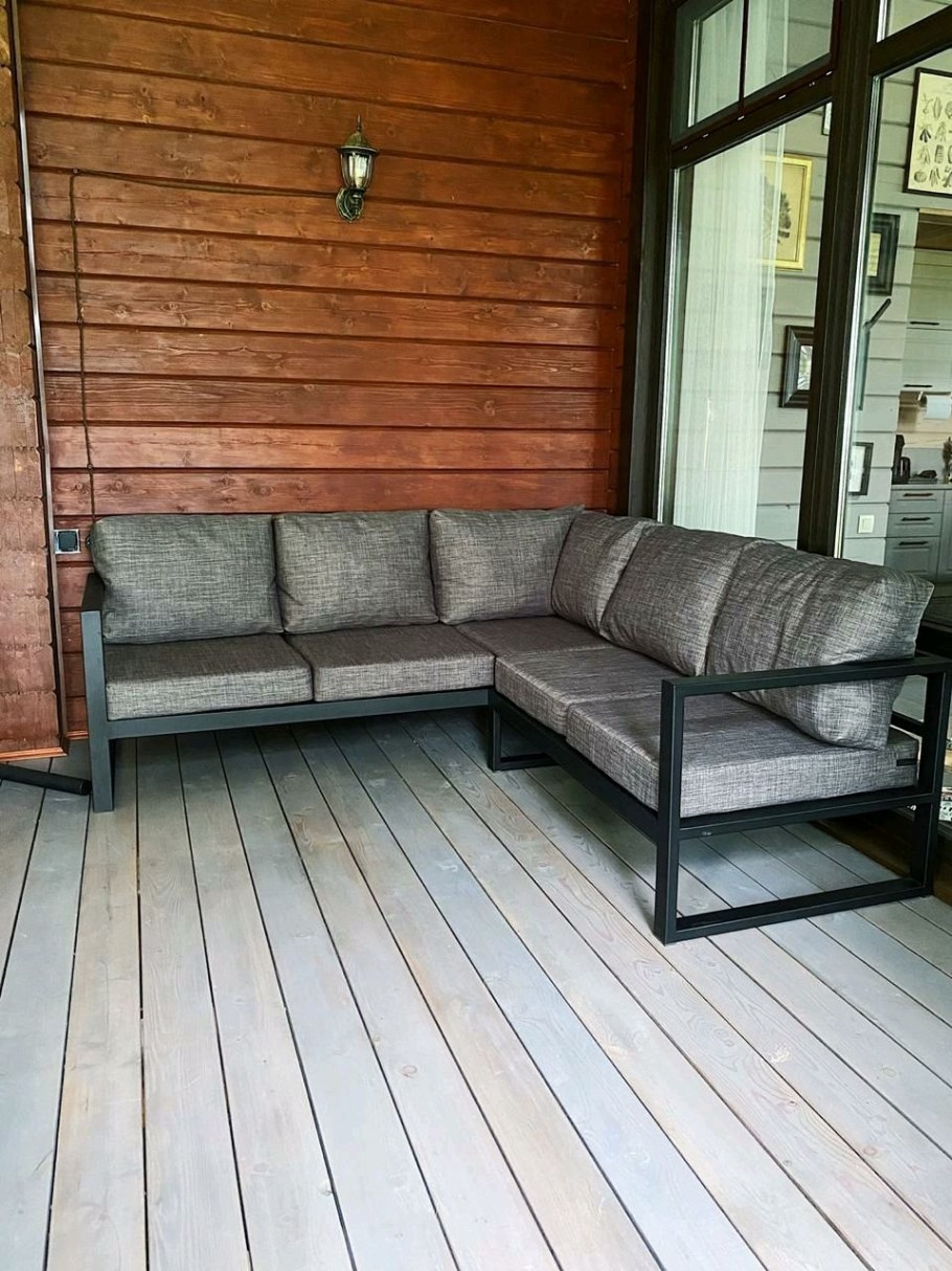 Диван для открытой террасы