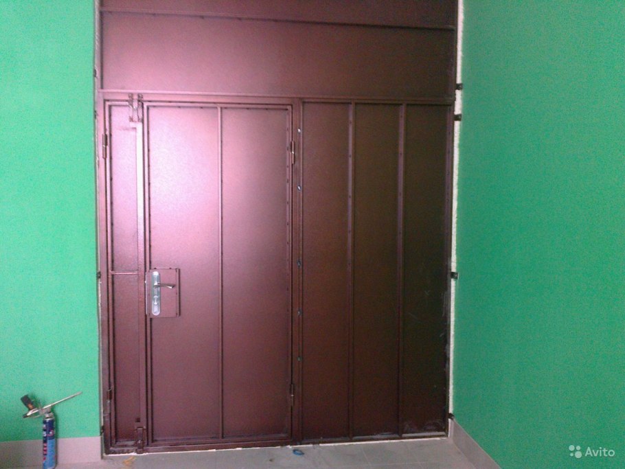 Двери тамбурные металлические в подъезд