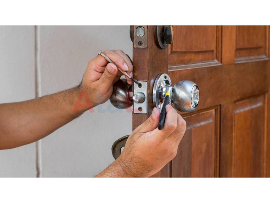 Замок для металлической двери н2443 Zan