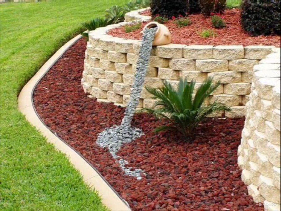 Круглая клумба с розами