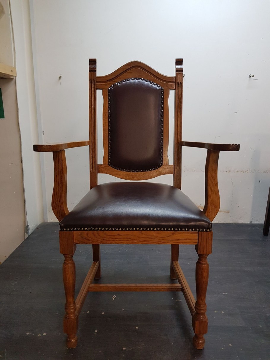 Стулья обитые гобеленом